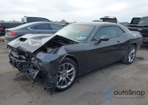 2022 Dodge Challenger Gt Awd z USA, uszkodzony, nr VIN 2C3CDZKG6NH223750